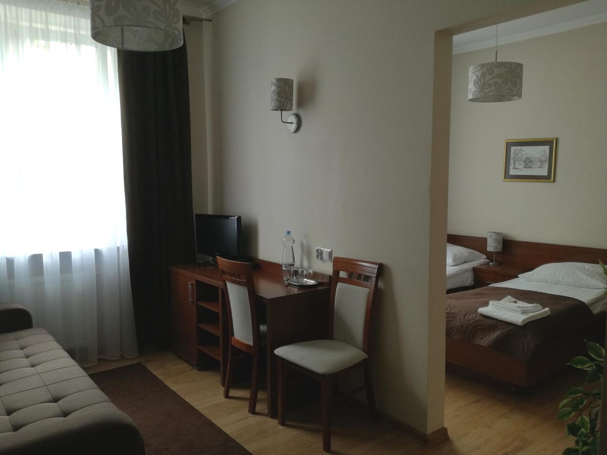 Hotel Srodmiejski Kielce Exterior photo